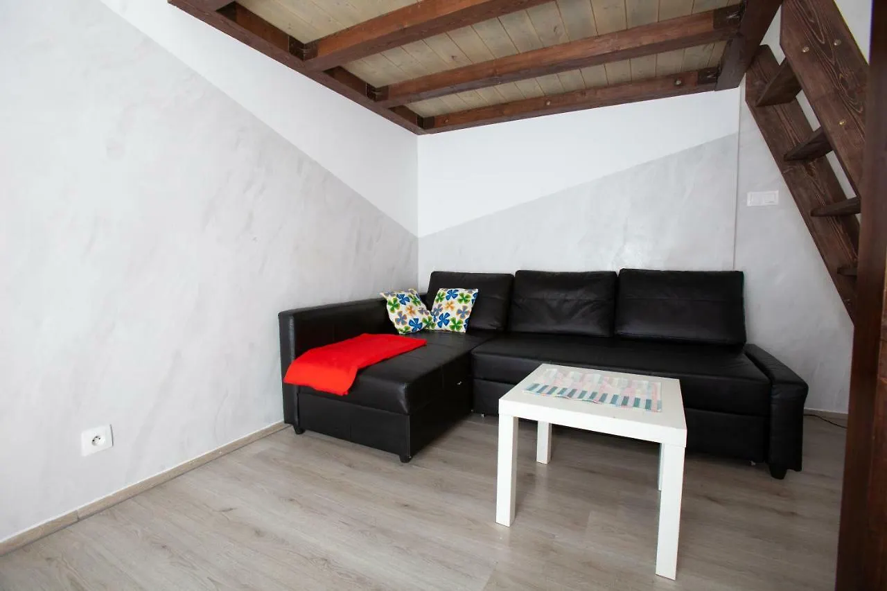 Wow Wow Apartment Prague 0*,