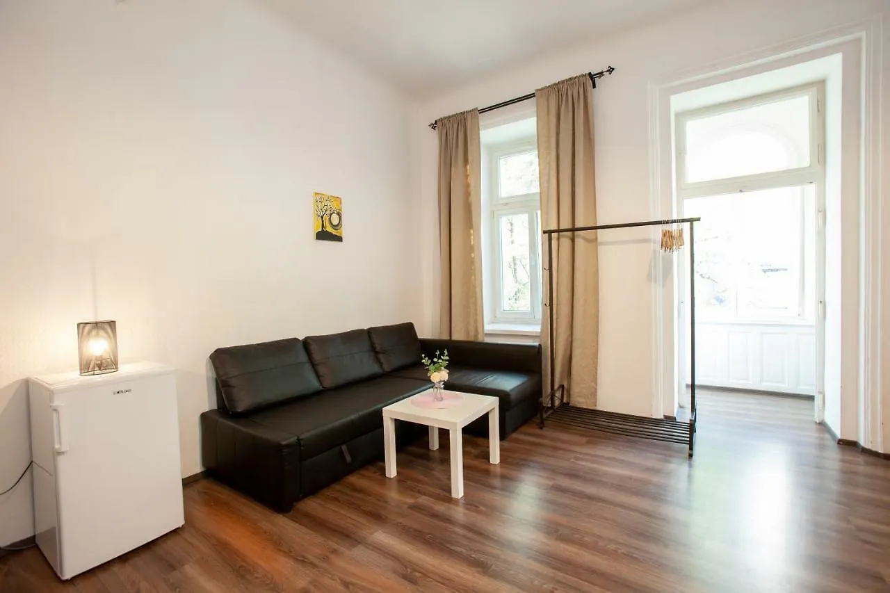 Wow Wow Apartment Prague 0*,