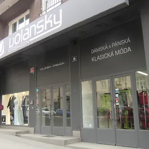 Hu Praag
