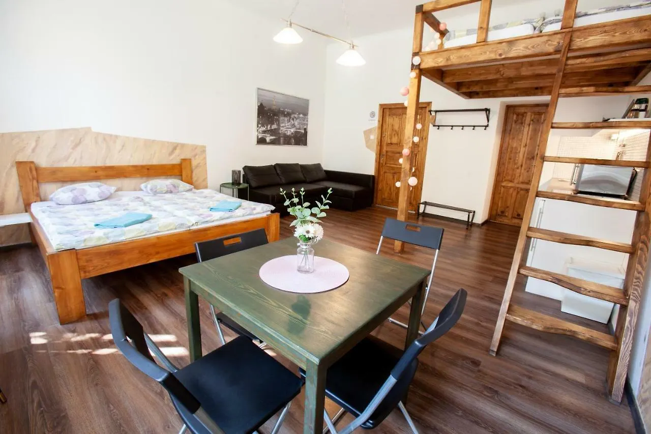 Wow Wow Apartment Прага