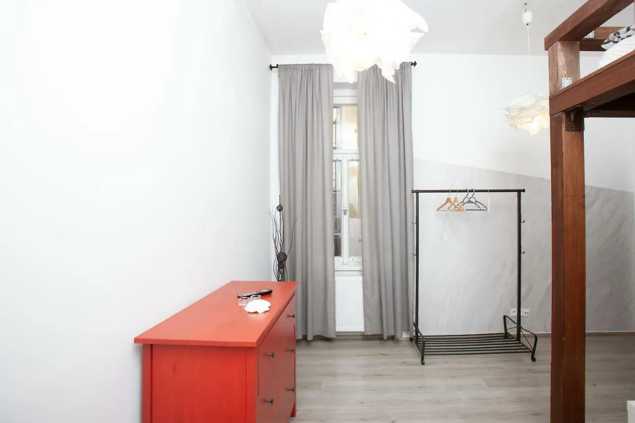 Wow Wow Apartment Прага