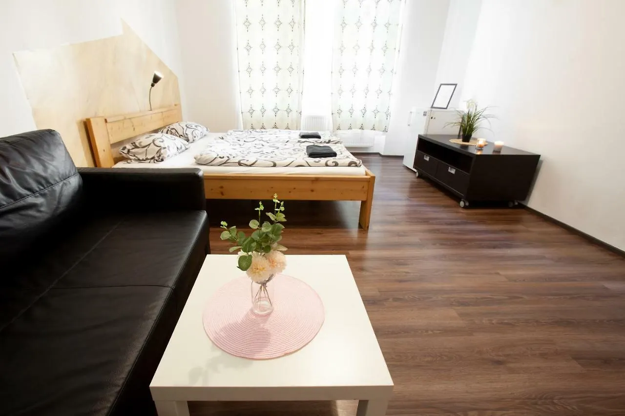 Wow Wow Apartment Прага