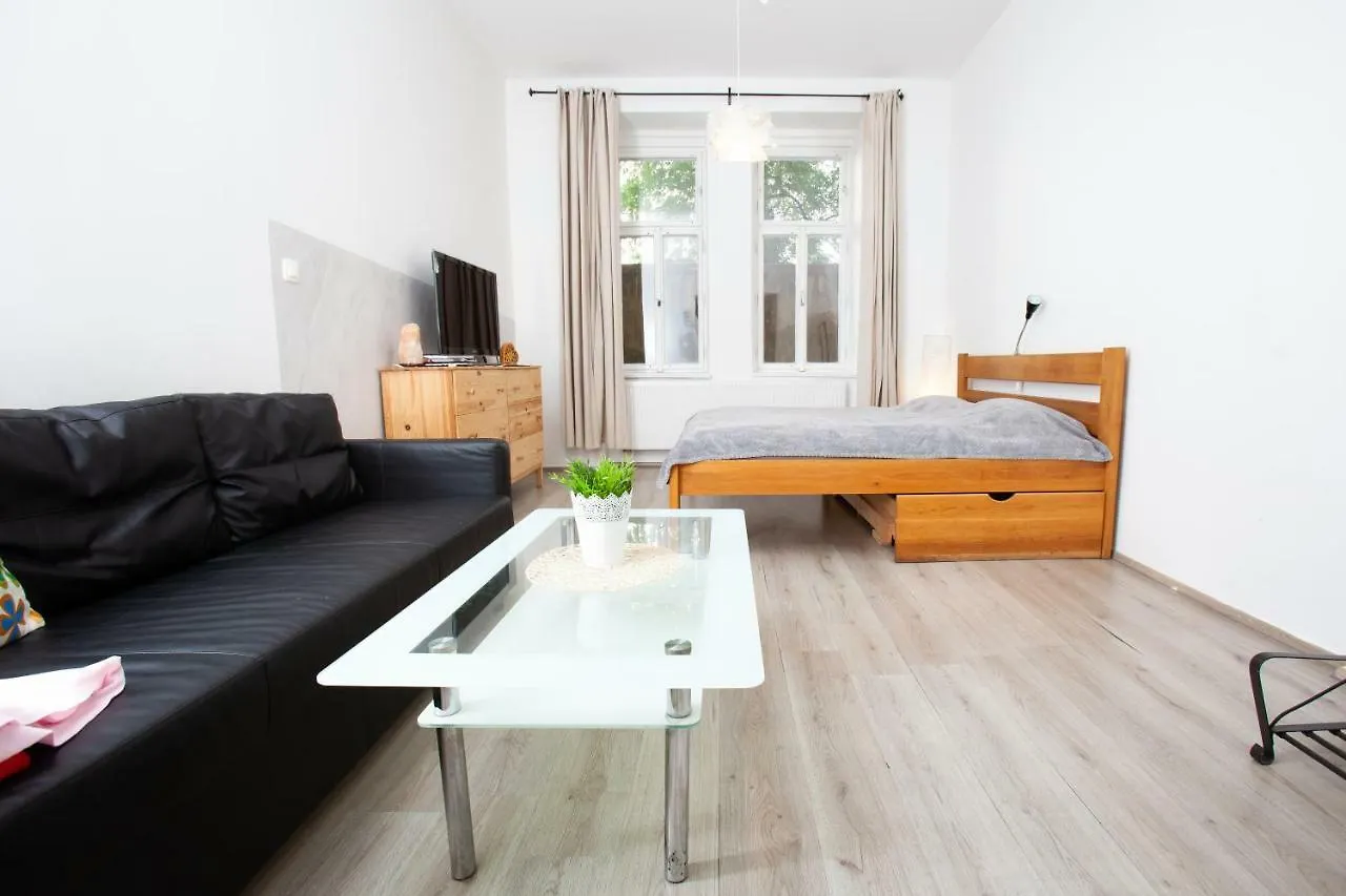 Wow Wow Apartment Praag
