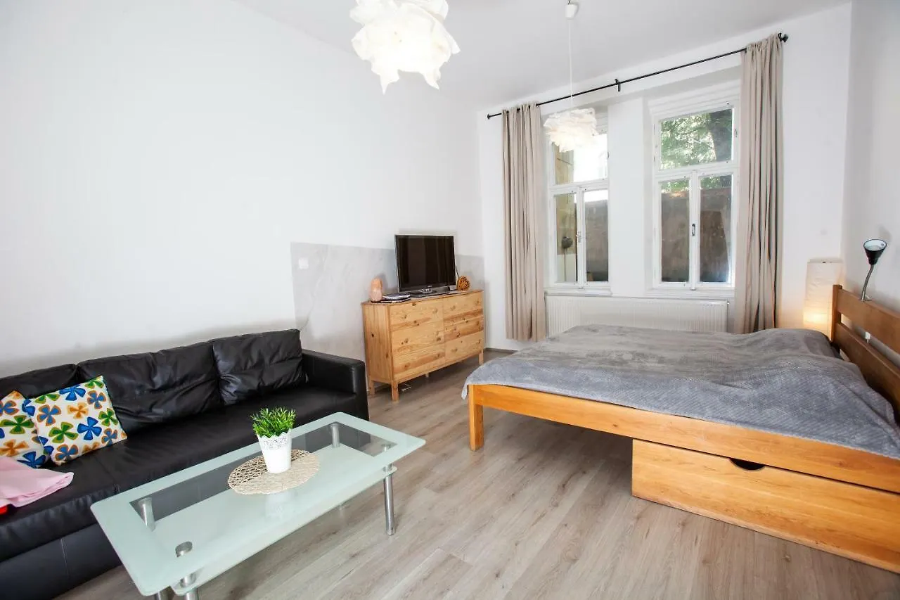 Wow Wow Apartment Prag