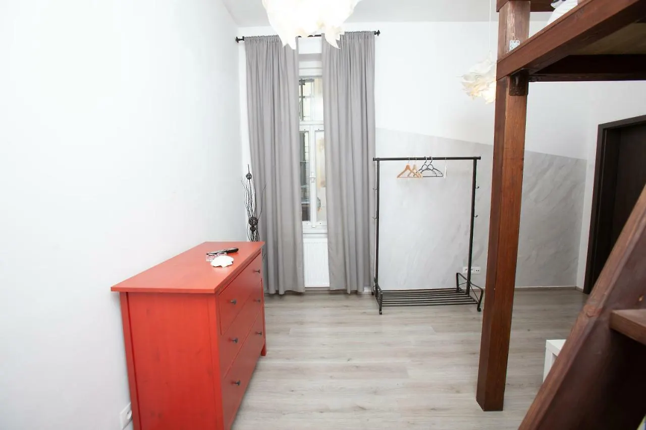Wow Wow Apartment Praag