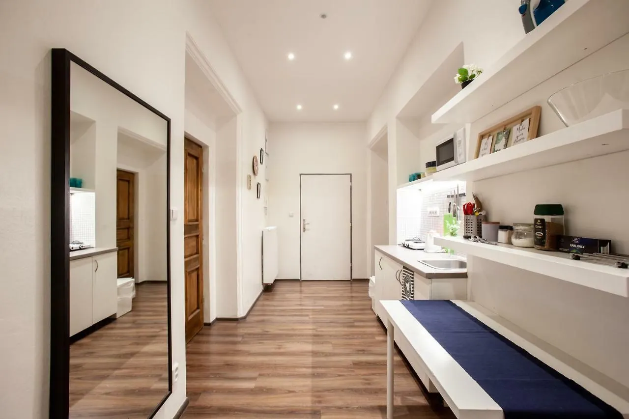Wow Wow Apartment Praag